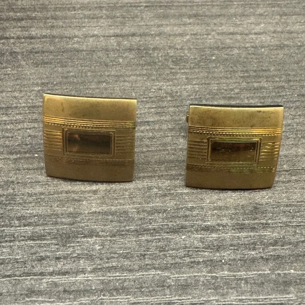 Foster Cufflinks Mens OS Gold Good Vintage Etched Curved Rectangle Toggle Back